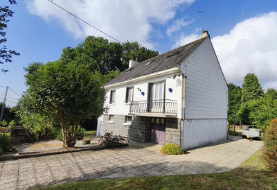 Maison - 97 m² - 6 pièces