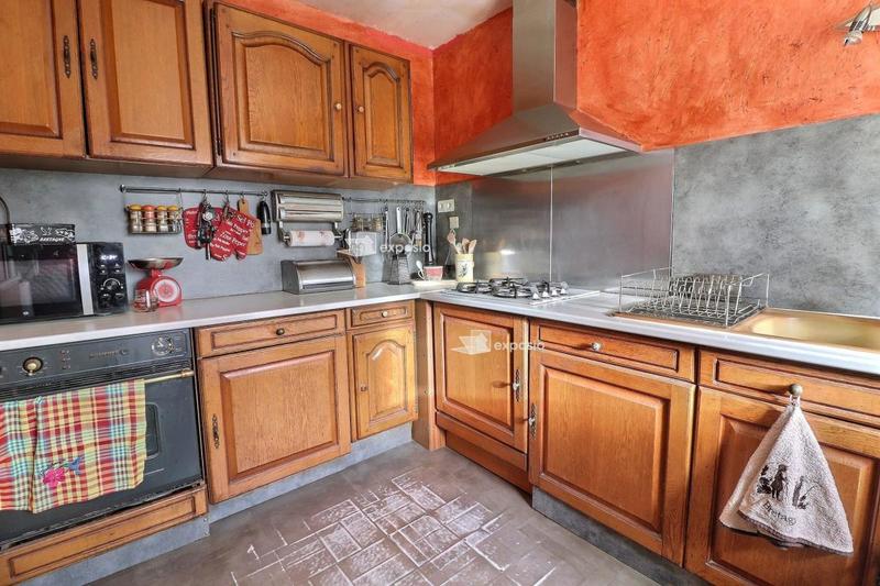 Maison - 93 m² - 5 pièces