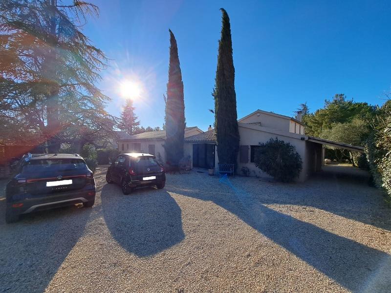 Maison contemporaine - 178 m² - 6 pièces