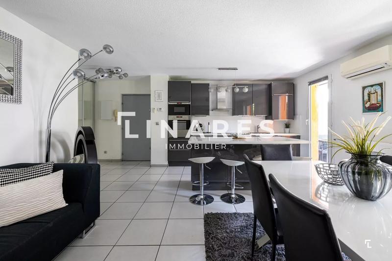 Appartement - 82 m² - 4 pièces