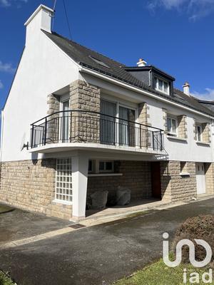 Maison - 134 m² - 8 pièces
