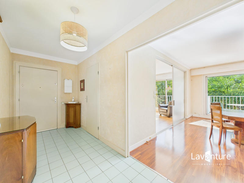 Appartement - 83 m² - 4 pièces