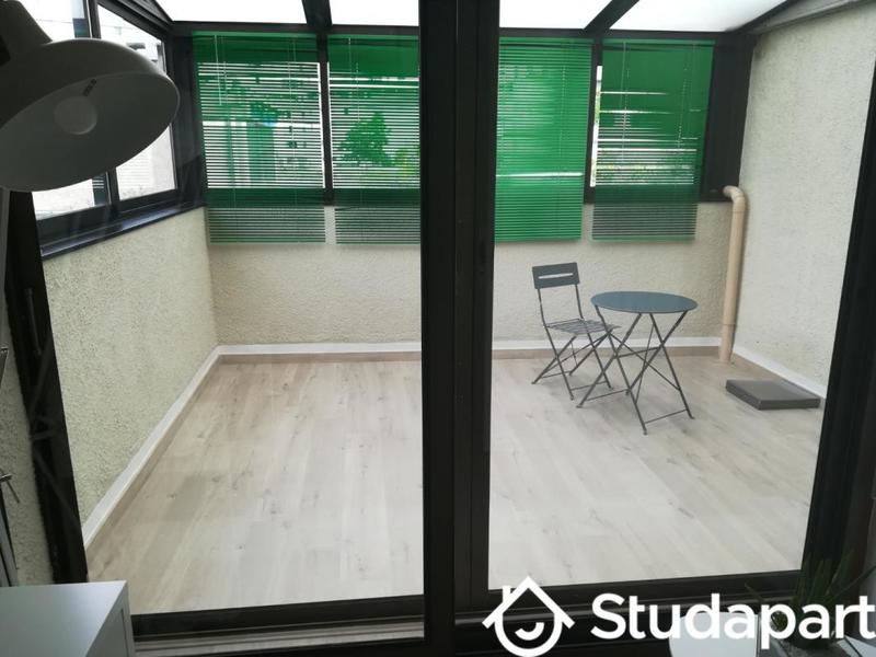 Chambre - 11 m² - 1 pièce