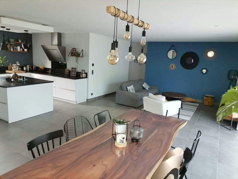 Appartement - 96 m² - 4 pièces