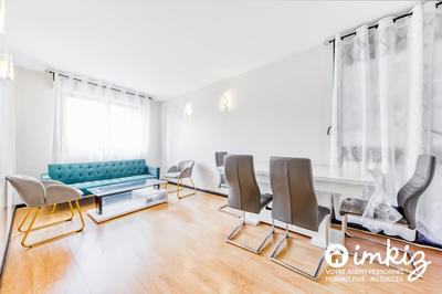 Appartement - 90 m² - 6 pièces