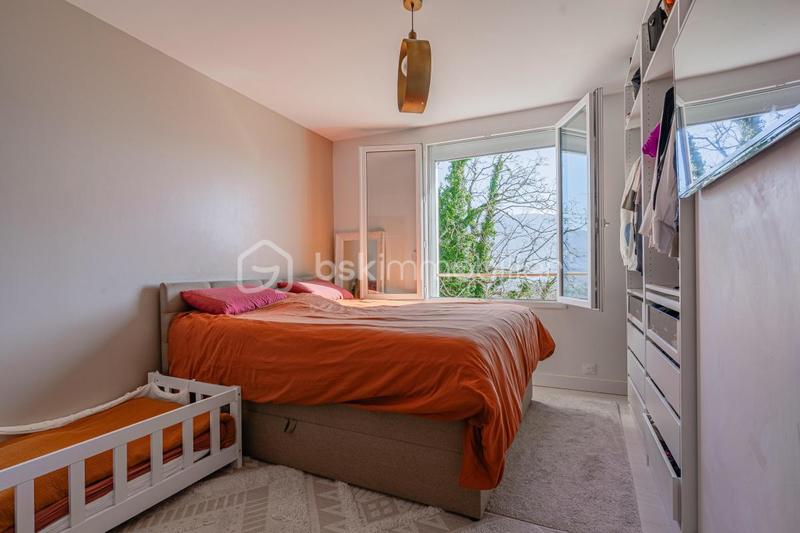 Appartement - 81 m² - 3 pièces