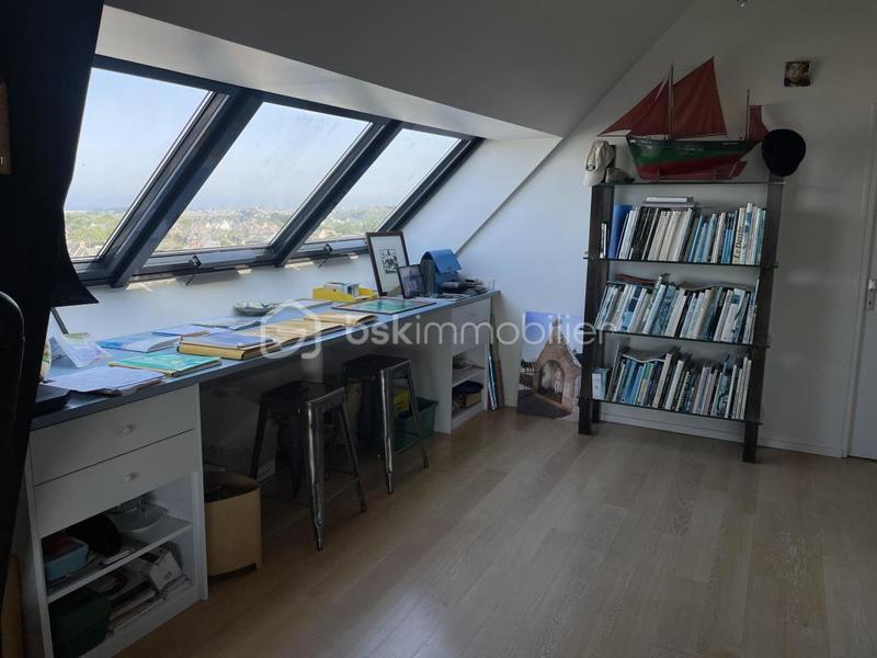 Duplex - 131 m² - 7 pièces