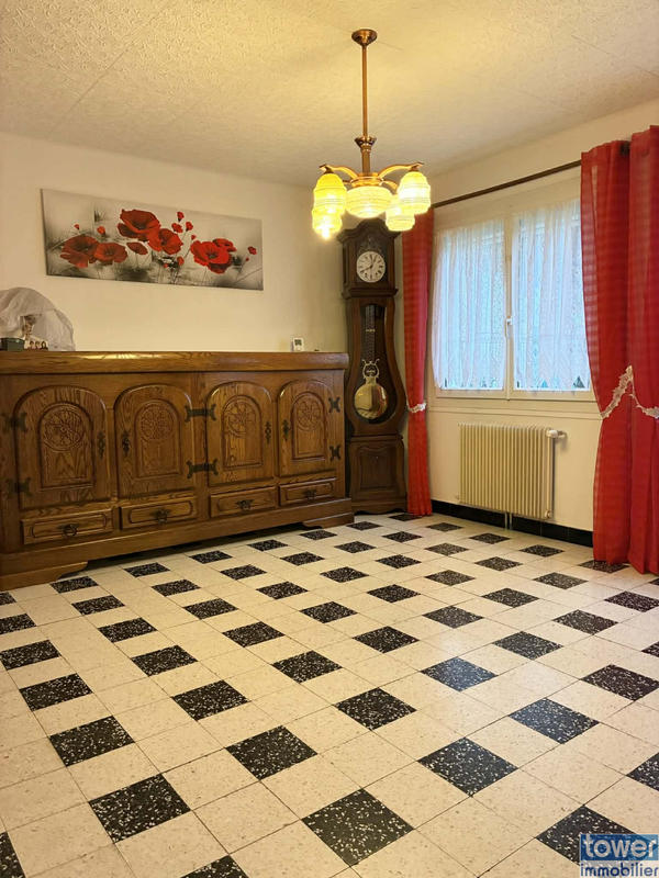 Maison - 82 m² - 7 pièces