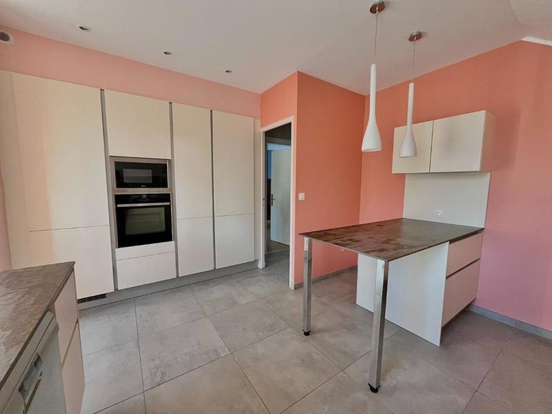 Villa - 172 m² - 6 pièces