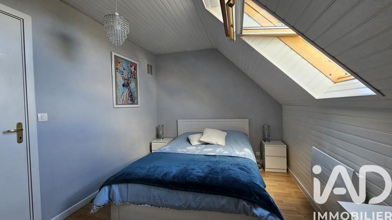 Maison - 90 m² - 5 pièces