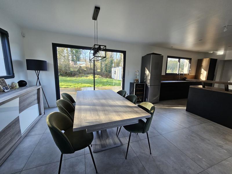 Maison - 122 m² - 5 pièces