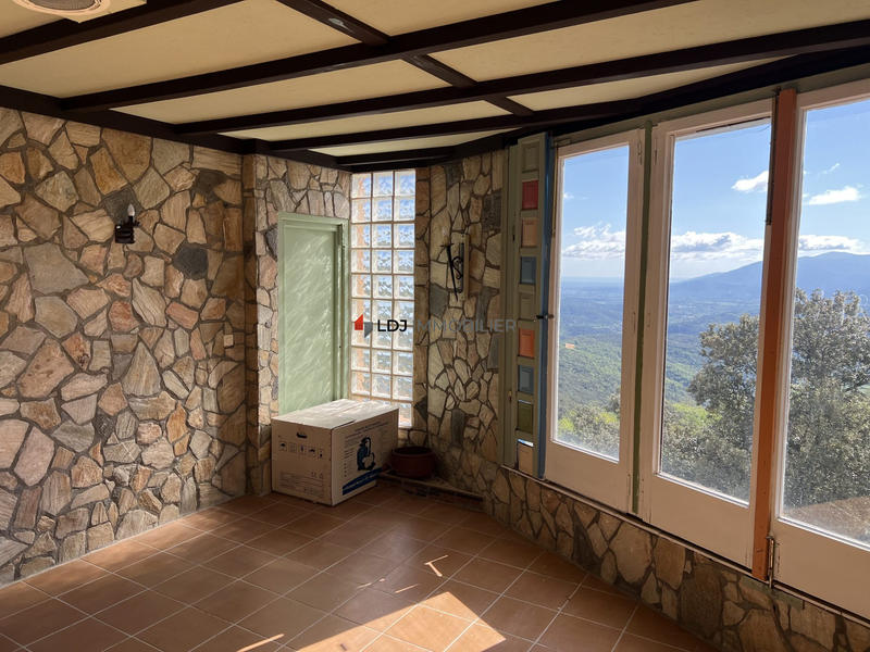 Villa - 250 m² - 5 pièces