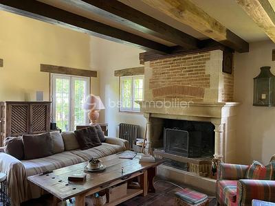 Demeure - 222 m² - 8 pièces