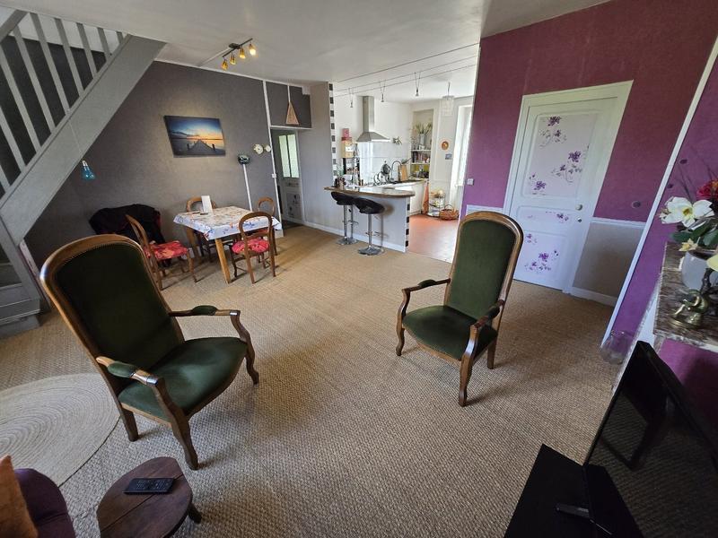 Maison - 166 m² - 8 pièces