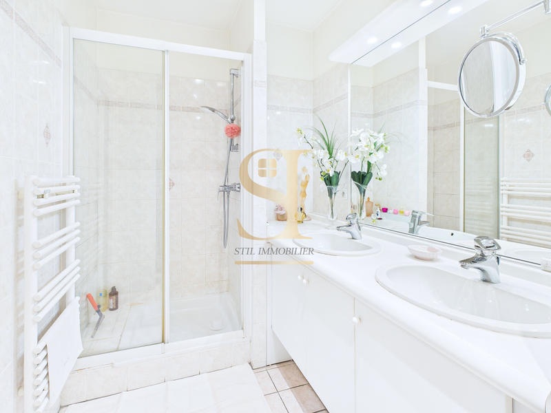 Appartement - 131 m² - 4 pièces