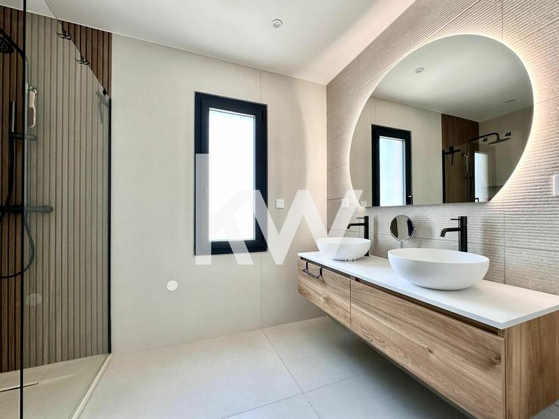 Maison - 176 m² - 5 pièces