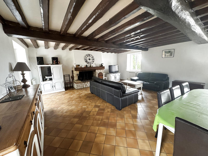 Maison - 244 m² - 8 pièces