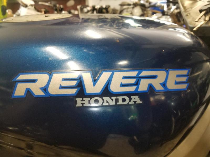 Honda Revere ntv 650 honda 0650 bleu