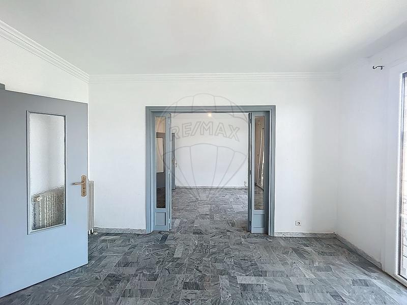 Appartement - 100 m² - 4 pièces