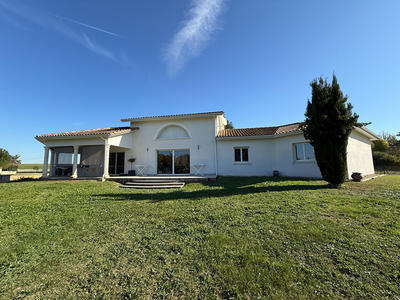 Maison - 182 m² - 6 pièces