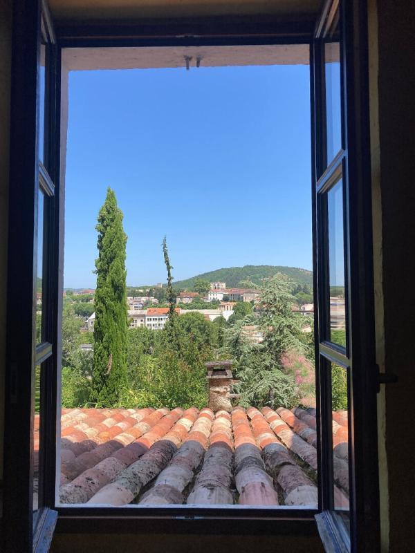 Maison - 185 m² - 9 pièces