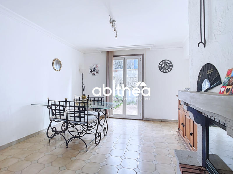 Maison - 88 m² - 4 pièces