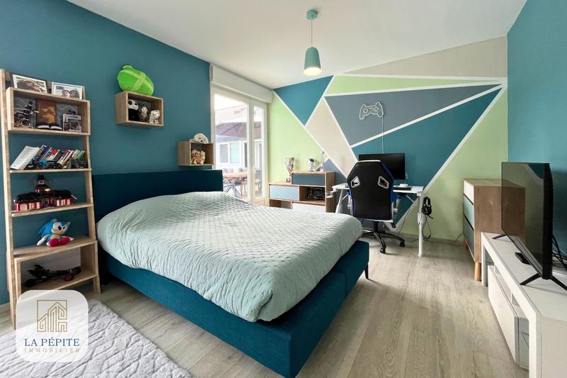 Maison - 170 m² - 7 pièces