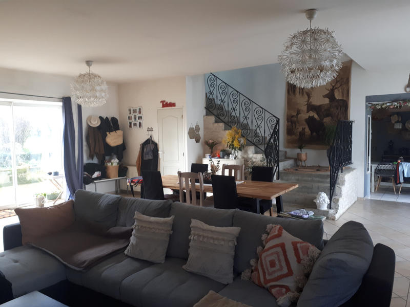 Maison - 202 m² - 6 pièces