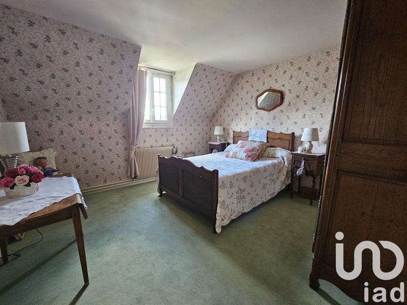 Maison - 216 m² - 10 pièces