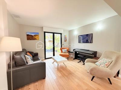 Maison - 121 m² - 5 pièces