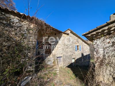 Maison ancienne - 177 m² - 9 pièces