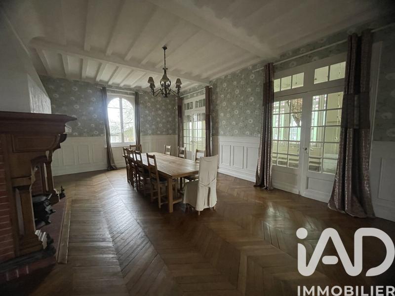 Maison - 356 m² - 8 pièces