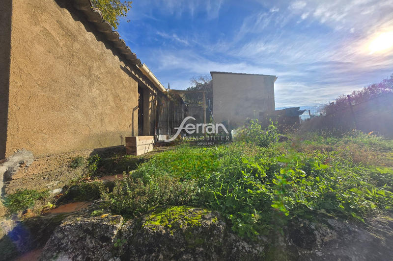 Appartement - 90 m² - 3 pièces