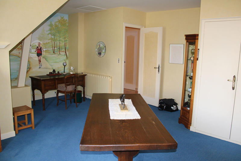 Maison - 172 m² - 7 pièces