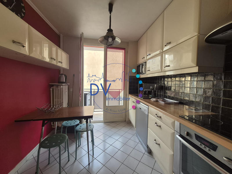 Appartement - 77 m² - 3 pièces