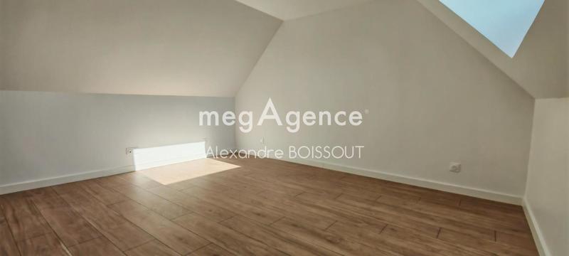 Maison - 105 m² - 4 pièces
