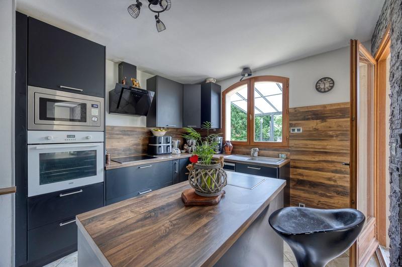 Maison - 154 m² - 7 pièces