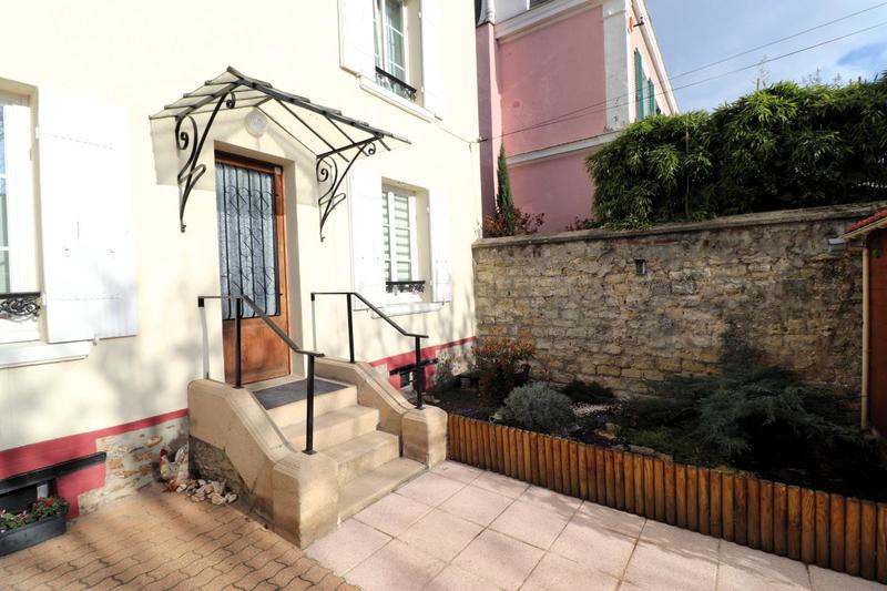 Maison - 107 m² - 4 pièces