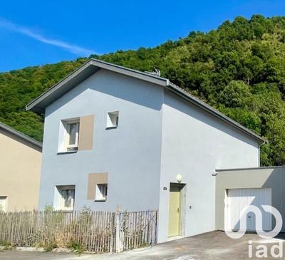 Maison de maîtres - 90 m² - 4 pièces