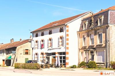 Local commercial - 380 m² - 9 pièces