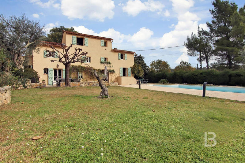 Mas - 161 m² - 7 pièces