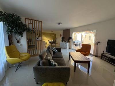 Maison - 114 m² - 4 pièces