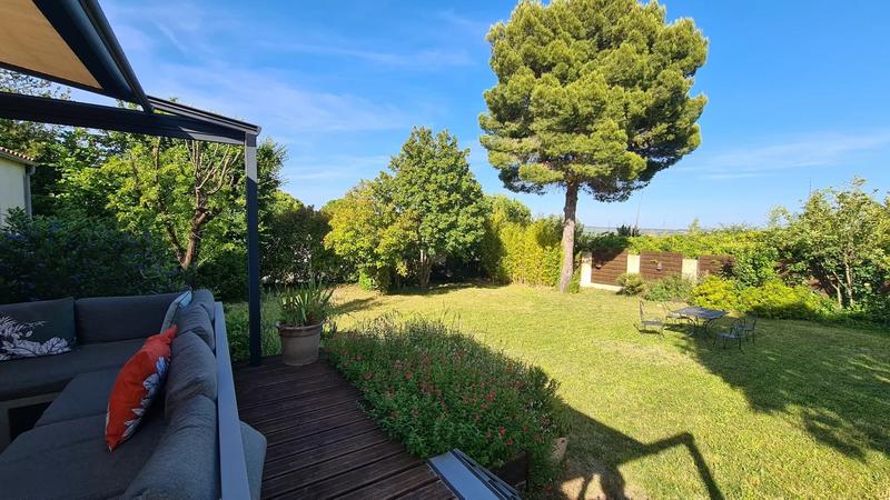 Villa - 208 m² - 8 pièces