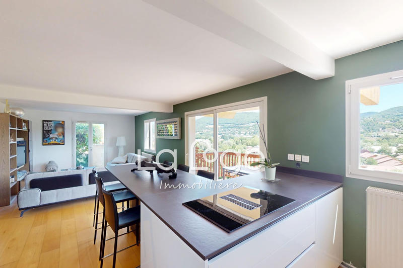 Appartement - 88 m² - 4 pièces