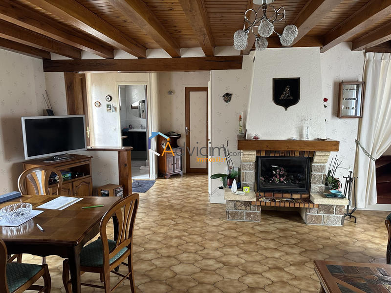 Maison - 96 m² - 5 pièces