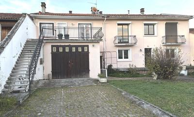 Maison - 217 m² - 9 pièces