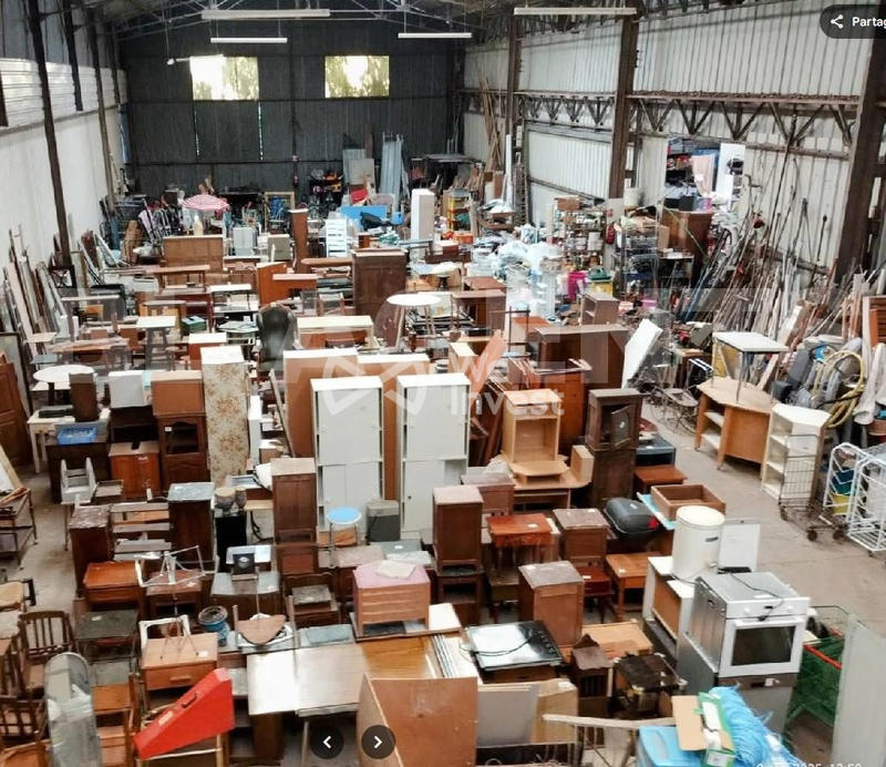 Local commercial - 1 200 m²