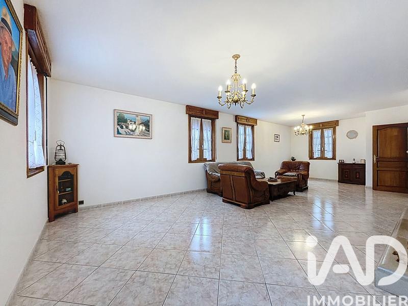 Maison - 290 m² - 8 pièces