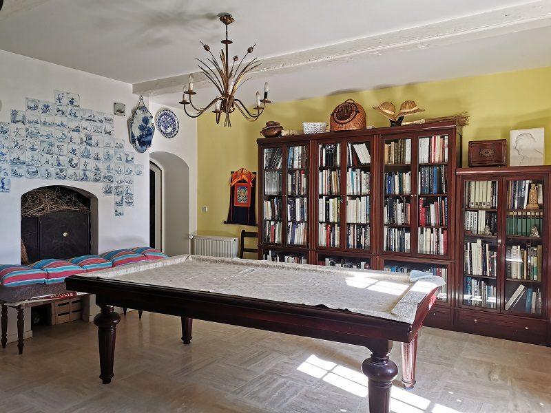 Maison - 468 m² - 12 pièces