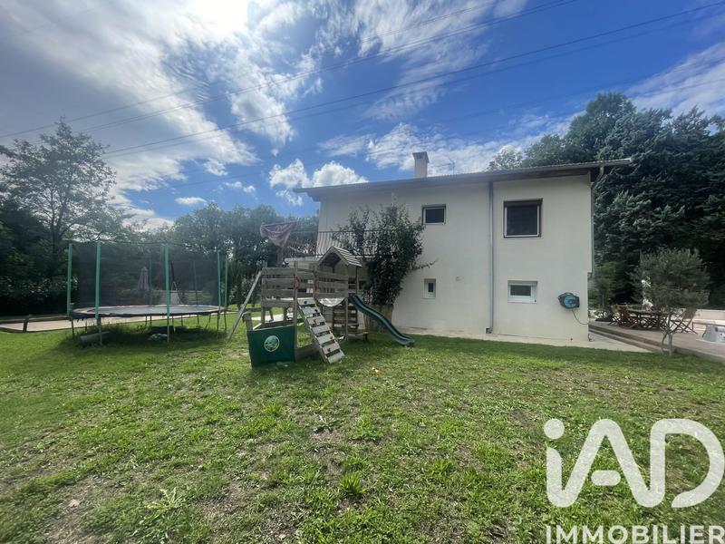 Maison - 163 m² - 6 pièces